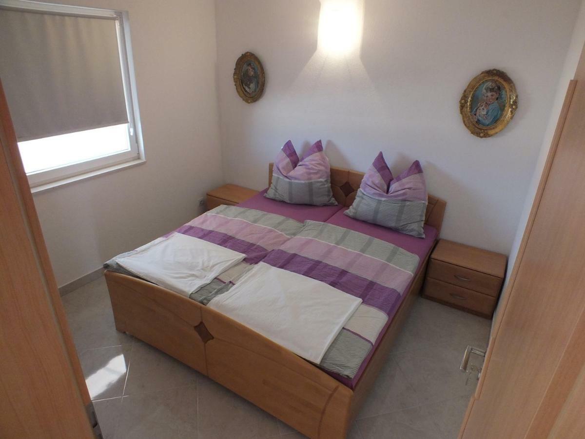 Apartments Marko Sutivan Insel Brac Exterior foto